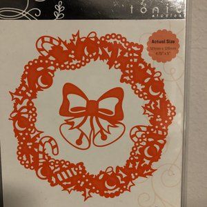 Tonic Studios Festive Fancy Wreath Die Set